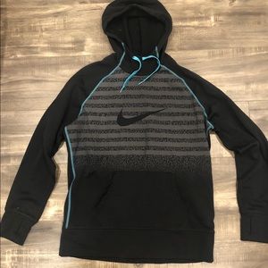 Women’s XL Nike hooded sweatshirt